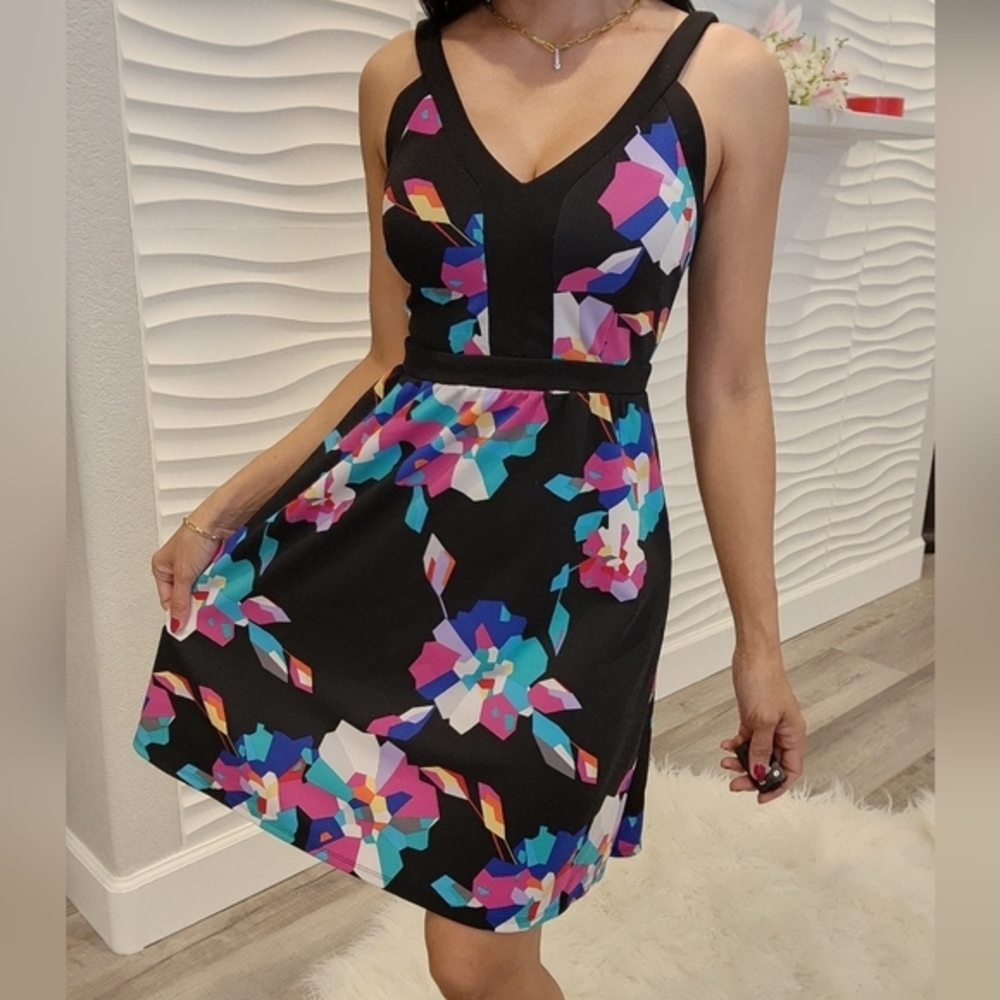 V neck multicolored dress